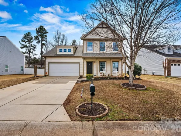 2081 Lake Vista Dr, Mount Holly, NC 28120