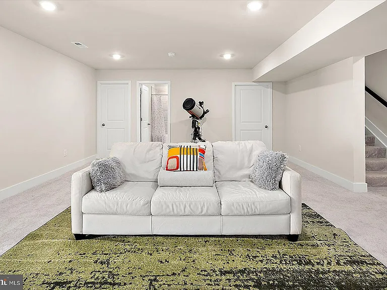 34207 Graham Cir — Photo 16