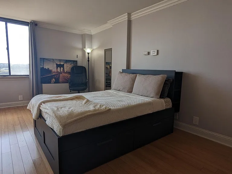 700 E 8th St #7L — Photo 11