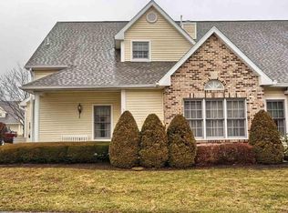 571 Brighton Pl, Mechanicsburg, PA 17055