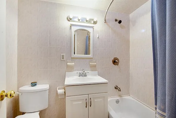 Rented by Douglas Elliman | media 5