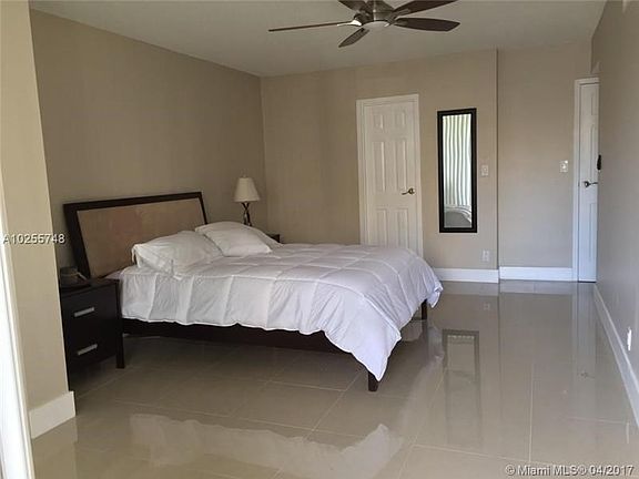 5th image of 801 Three Islands Blvd APT 120