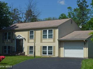 12638 Etruscan Dr, Oak Hill, VA 20171
