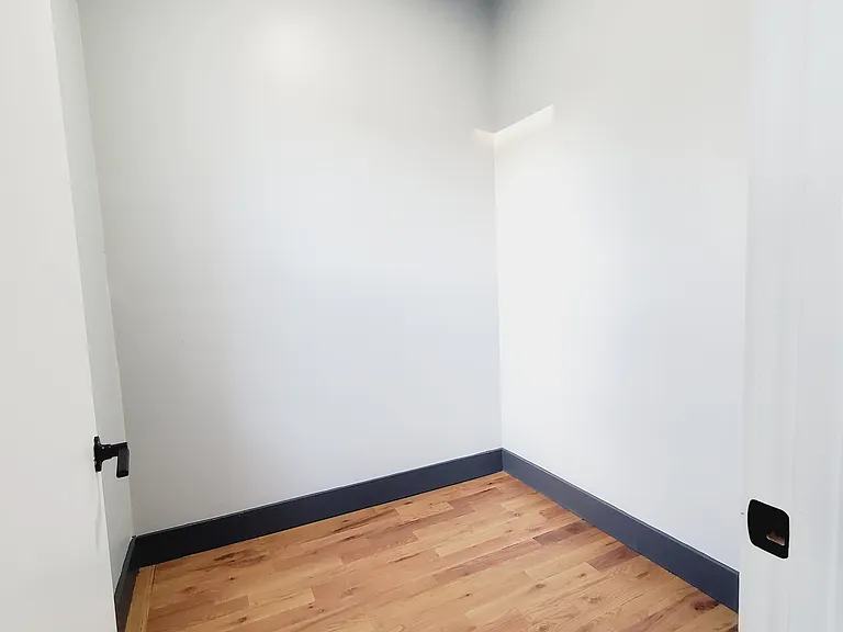 74 Baldwin Ave #2L — Photo 5