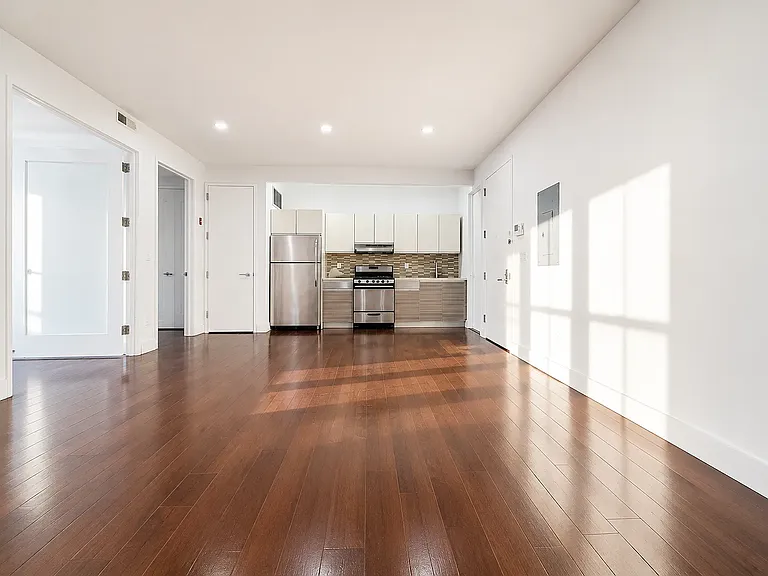 202 Starr St #3L — Photo 1