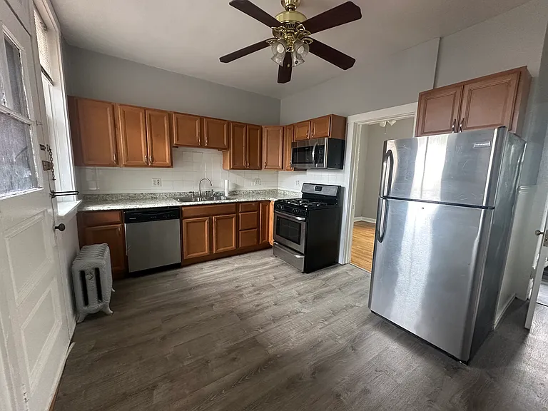5358 N Winthrop Ave #3 — Photo 12