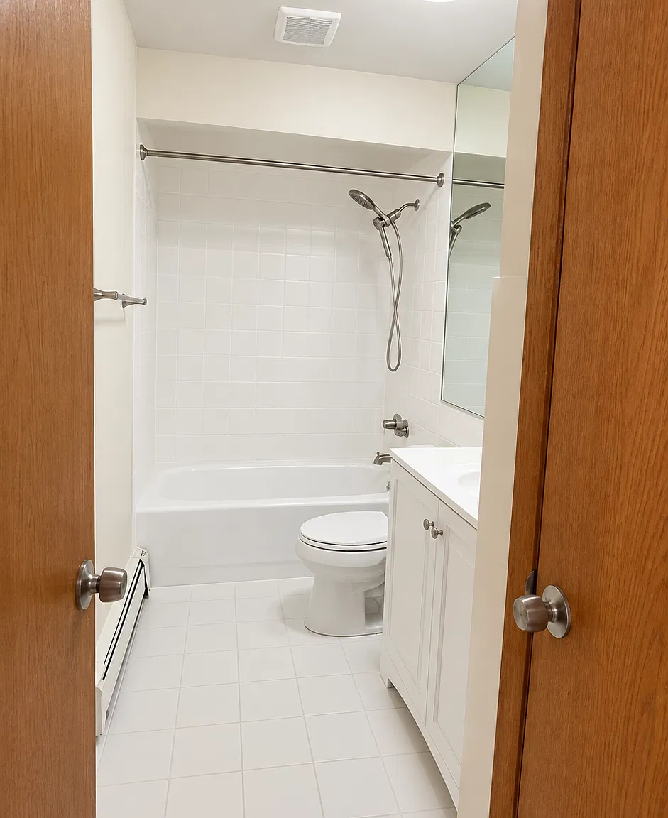 2 bed, 1.5 bath, 1440 sqft, $2,100 — Photo 4