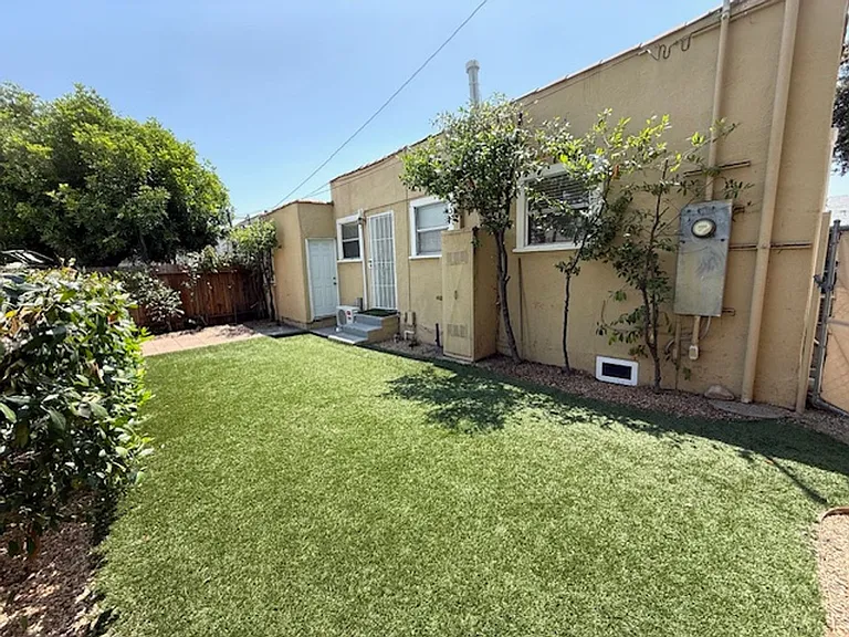 760 Elmira St #8 — Photo 17