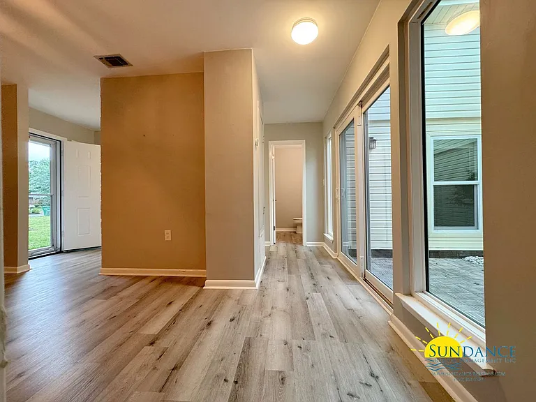 504 Sioux Cir — Photo 8