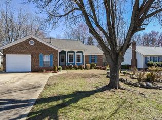 13112 Greycrest Dr, Charlotte, NC 28278