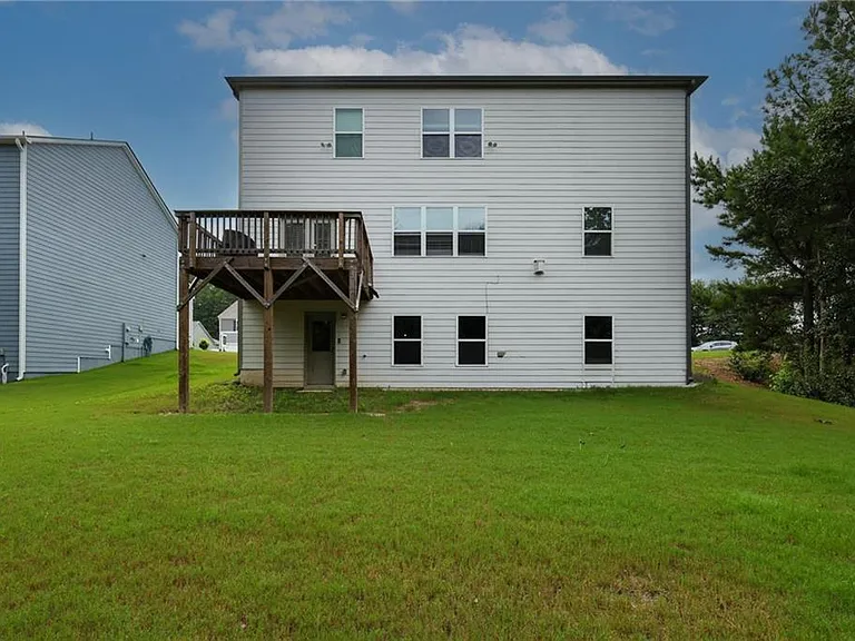 7566 Jennadee Dr — Photo 43