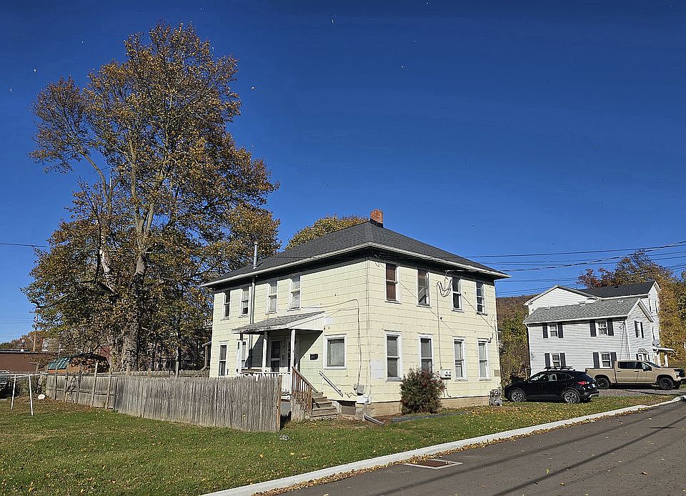 1st image of 6 Pine St