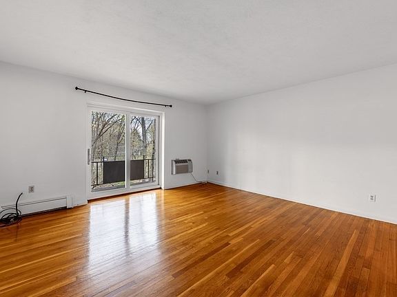 5th image of 135 Granite Ave APT 48