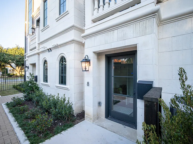 4529 Emerson Ave #8L — Photo 30