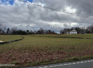 898 Brick Mill Rd, Maryville, TN 37801