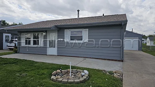 1202 15th St SW Photo 1