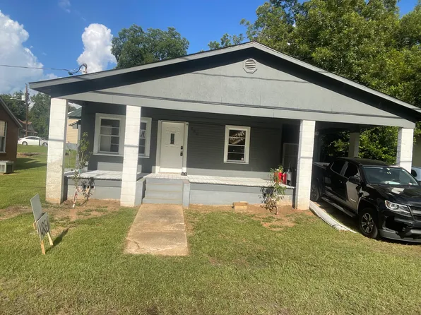 880 Center St NE, Dawson, GA 39842