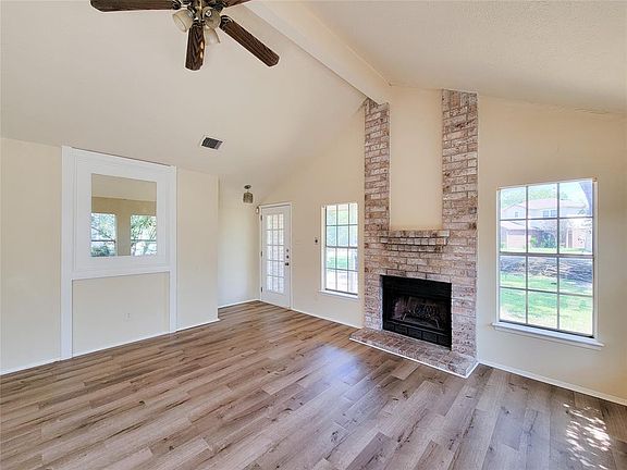 5th image of 18219 Westlock Street