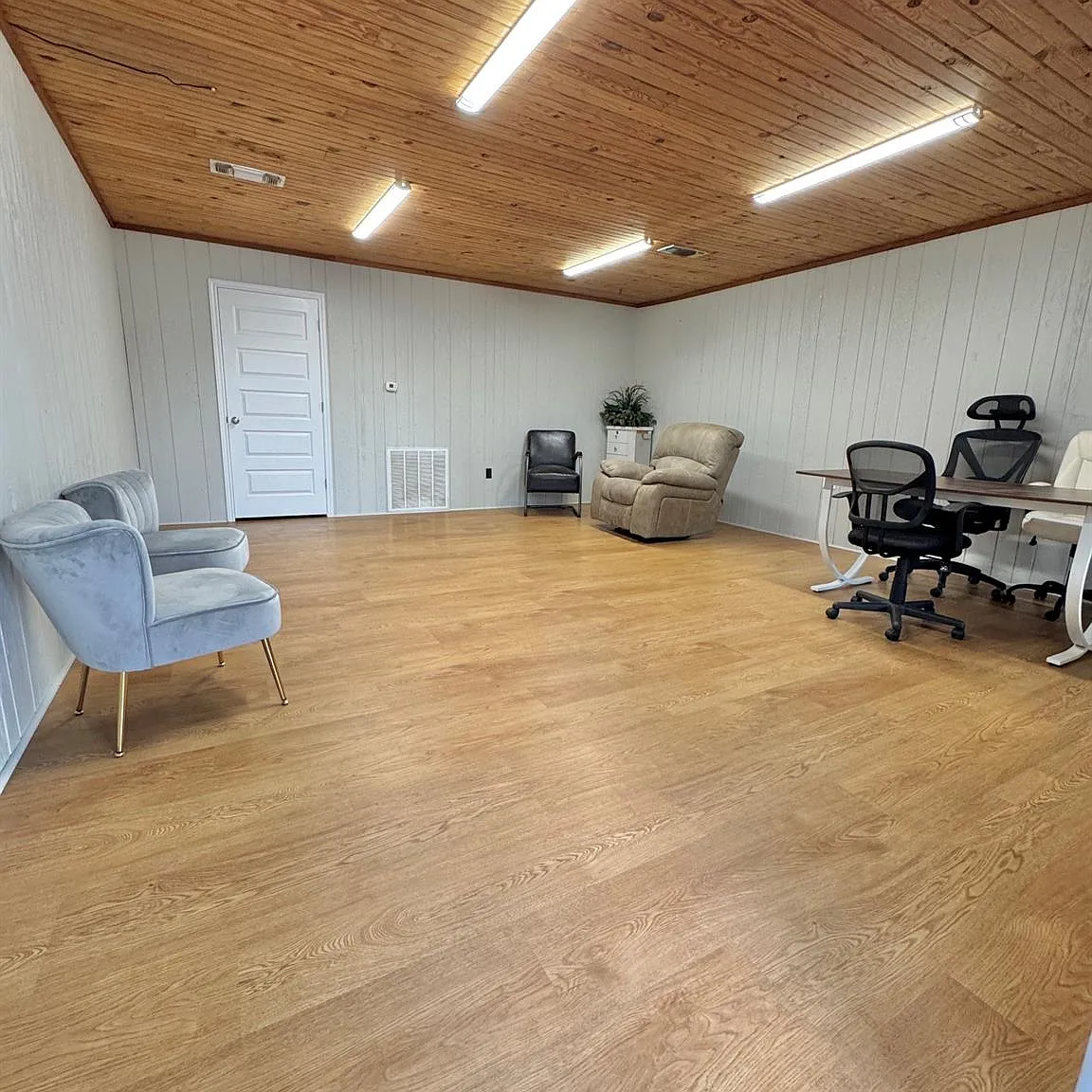 Studio, 600 sqft, $900 — Photo 3