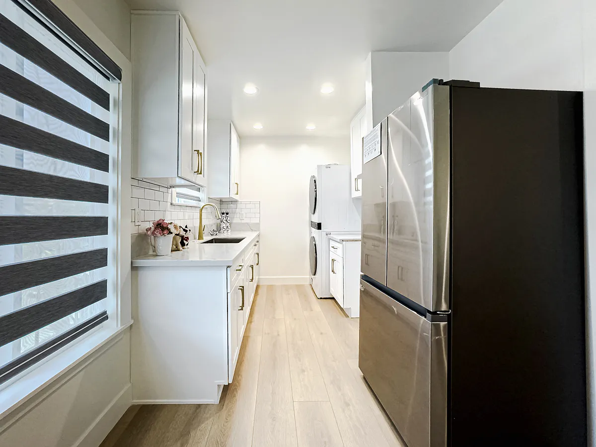 2 bed, 700 sqft, $2,195 — Photo 4