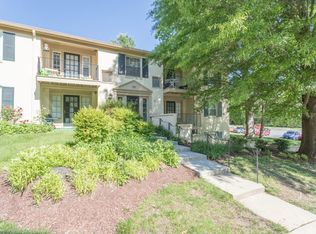 5898 Surrey Hill Pl #681, Springfield, VA 22152