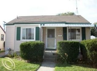 25135 Lehner St, Roseville, MI 48066