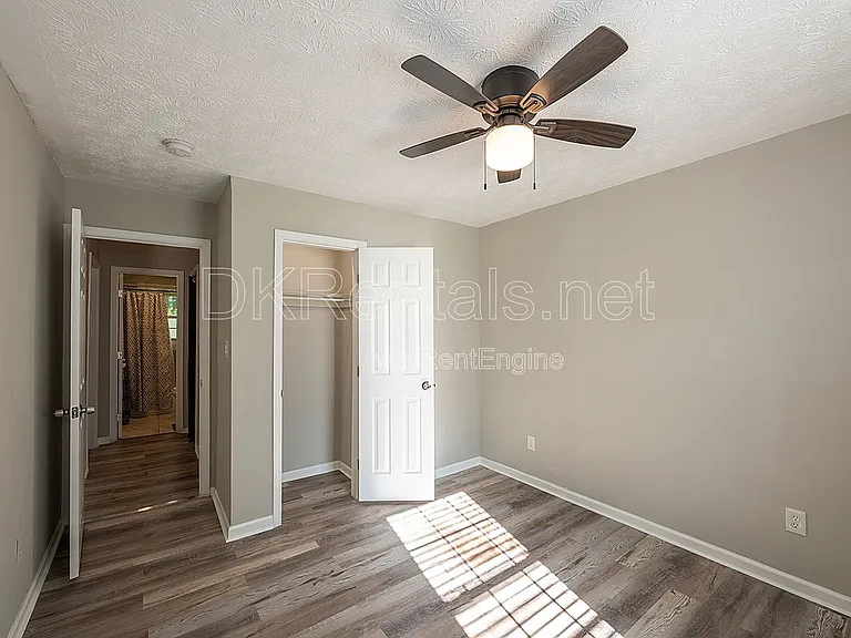 2874 Blount St — Photo 21