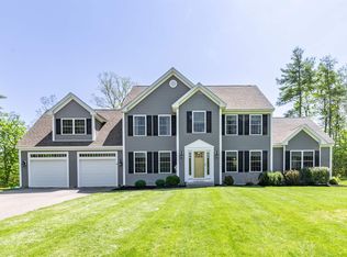 27 Blacksmith Ln, Hollis, NH 03049