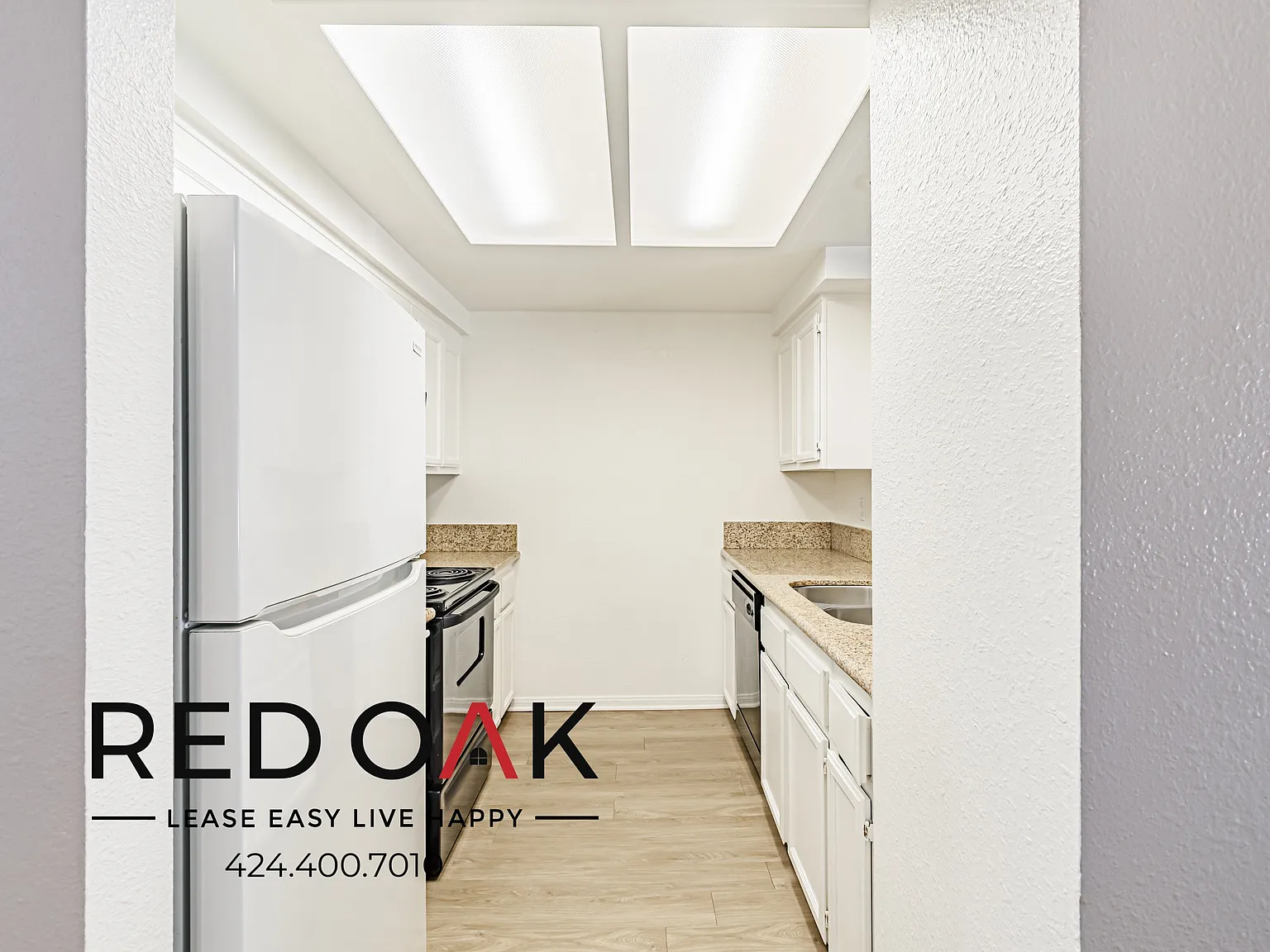 Gorgeous Two Bedroom with Laundry Hookups and Garage Parking ~ In Grand Terrace! — Photo 2