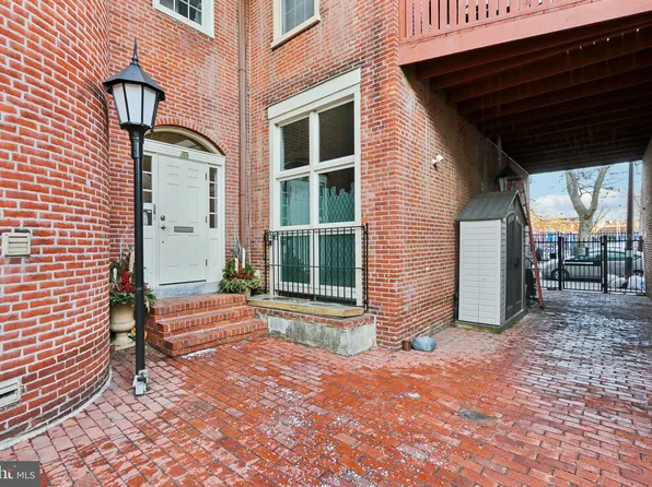 1110 Lombard St APT 8, Philadelphia, PA 19147