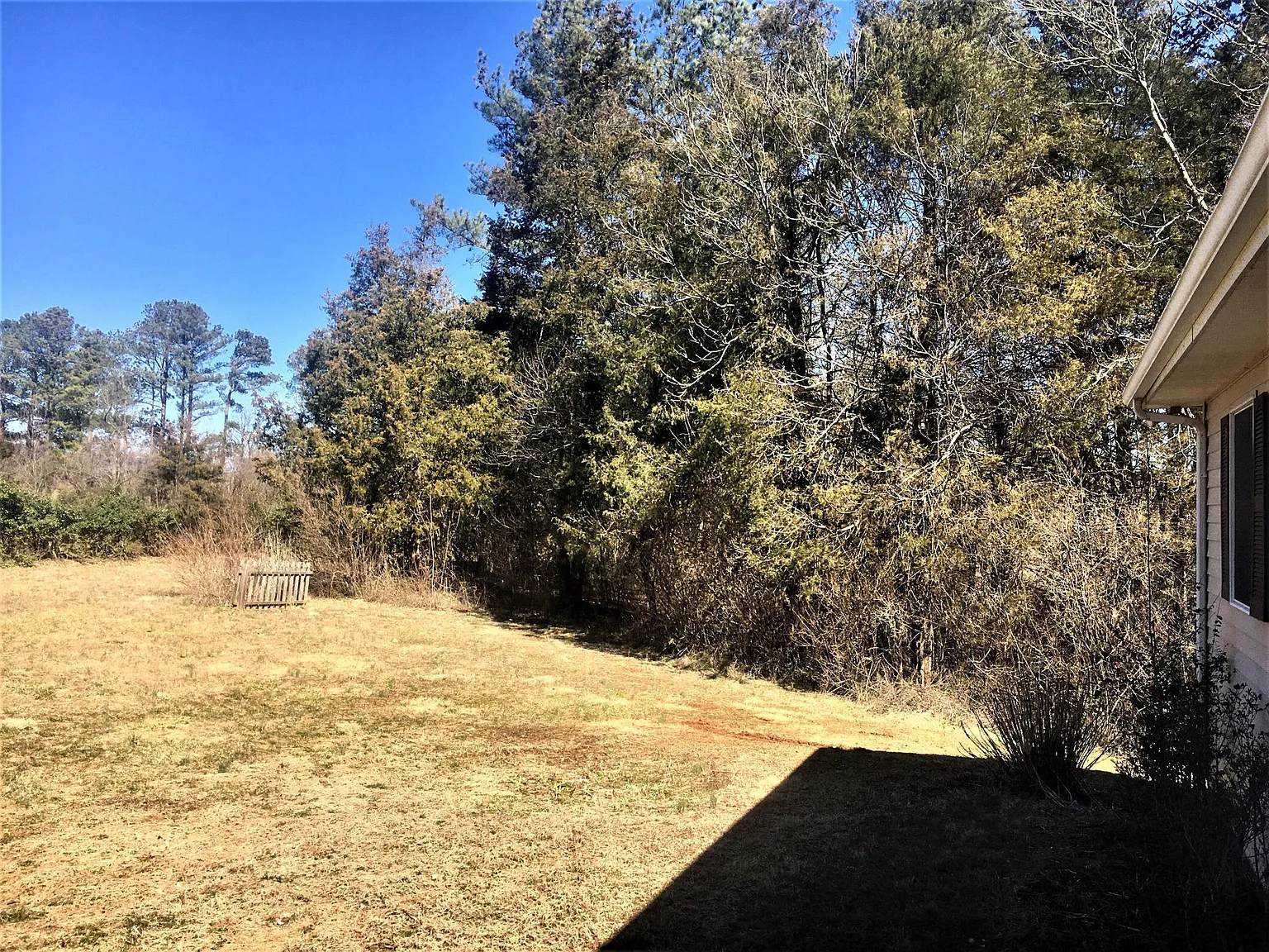 4 bed, 2.5 bath, 1500 sqft, $2,200 — Photo 3