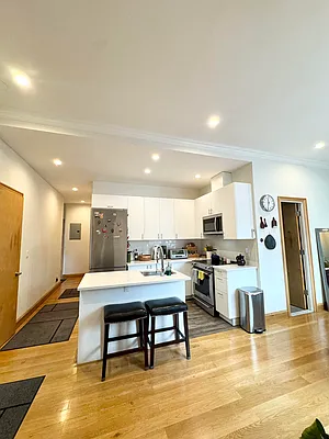 Rented by Virtual Real Estate | media 14