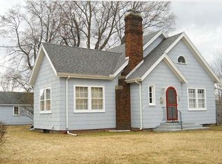 10 McCollum St, Hillsdale, MI 49242