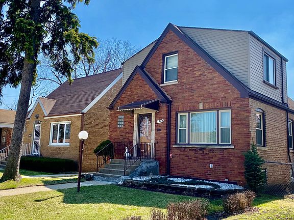 2nd image of 2563 W 82nd Pl