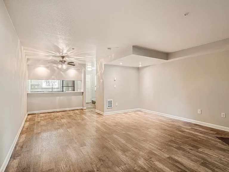 Slate Ridge Apartment Homes — Photo 30