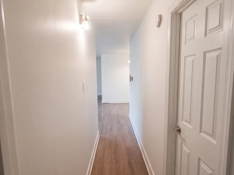 11035 S Keating Ave — Photo 10