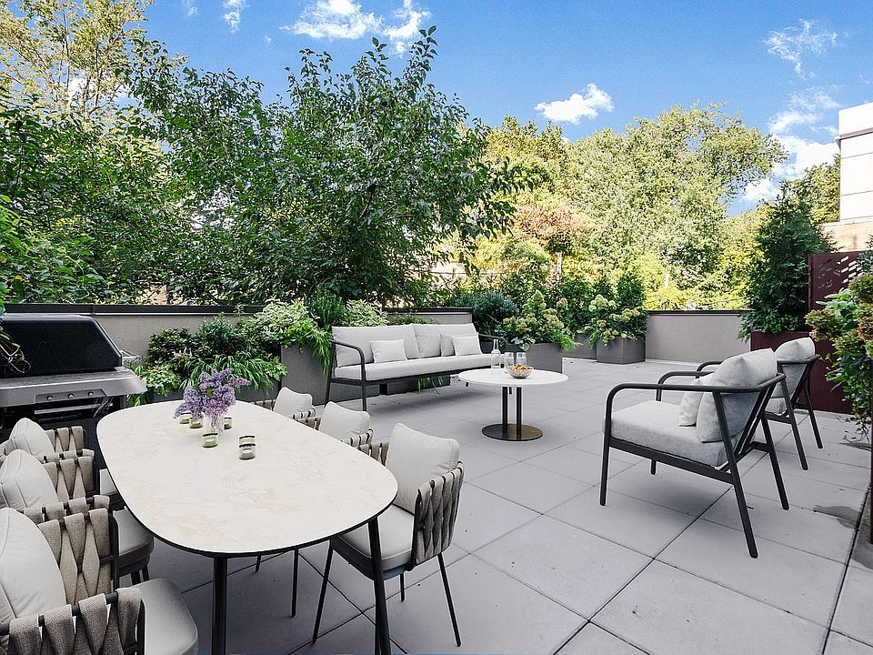 1st image of 435 Tompkins Ave #101