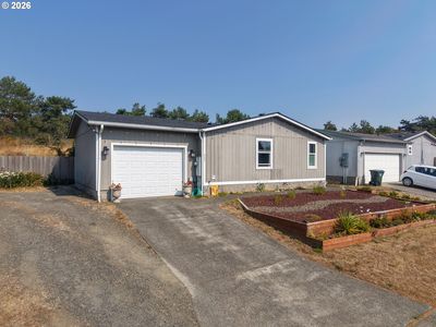 921 Stillwater Dr, Coos Bay, OR, 97420