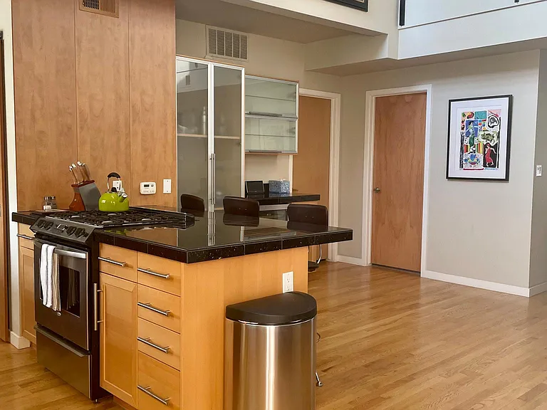 2501 Grove St #201 — Photo 23