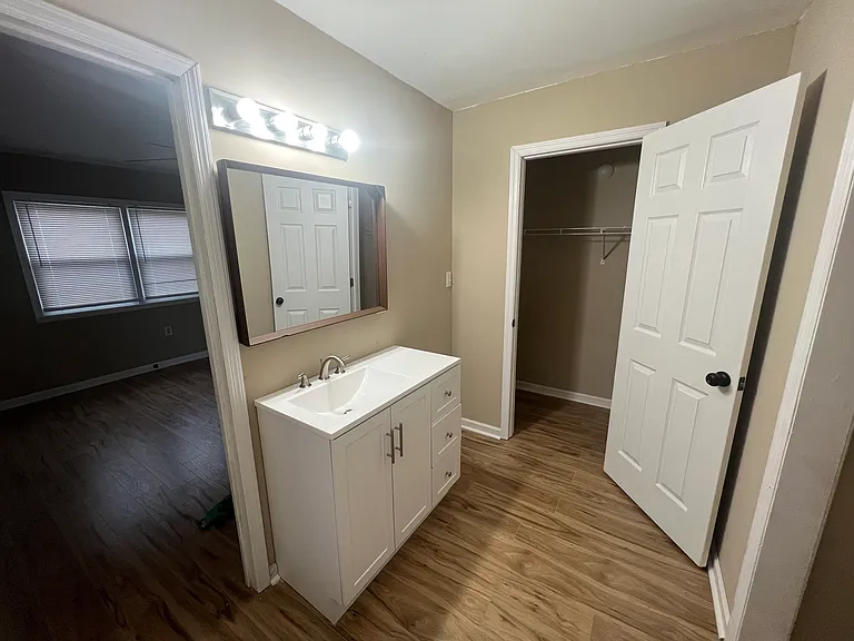 1710 Slaughter Rd — Photo 10