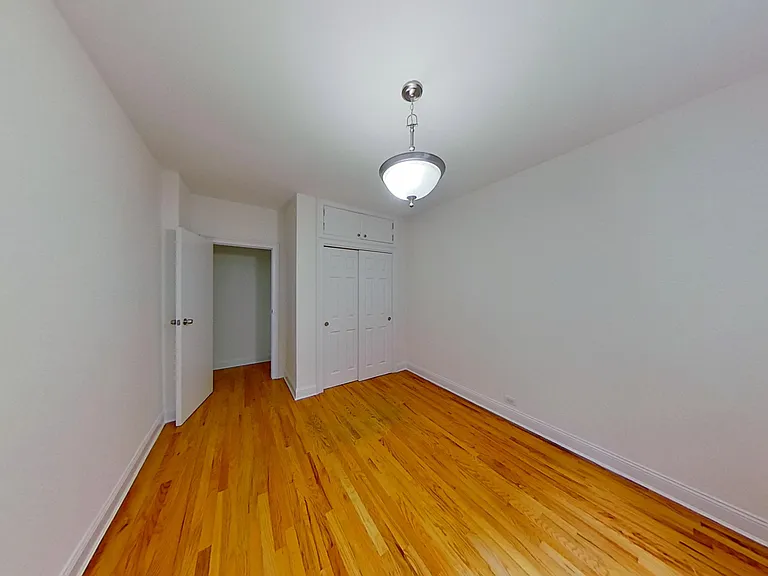 245 W 51st St #308 — Photo 12