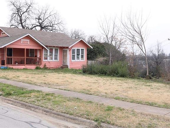 4th image of 1305 E Magnolia Ave