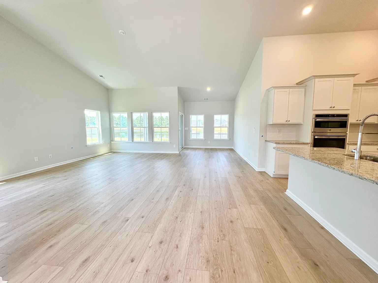 302 Augusta Green Way — Photo 2