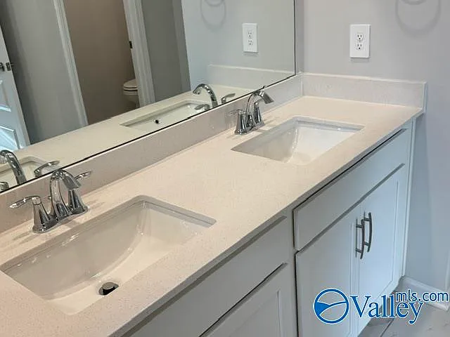 15597 Ruthie Lynn Dr — Photo 31