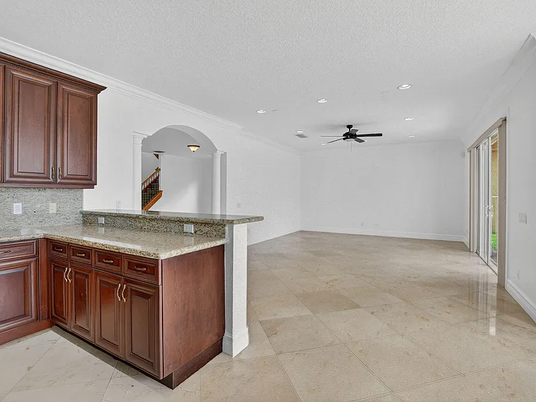 8326 Emerald Winds Cir — Photo 20