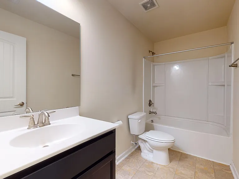 8032 Remington Heights Dr — Photo 30