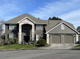 3927 SW 18th Ct, Gresham, OR 97080