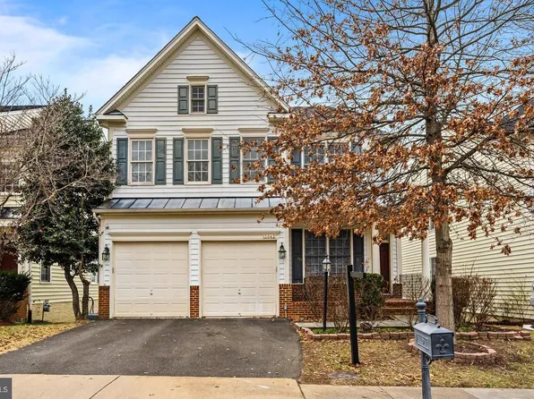 13042 Taverner Loop, Woodbridge, VA 22192