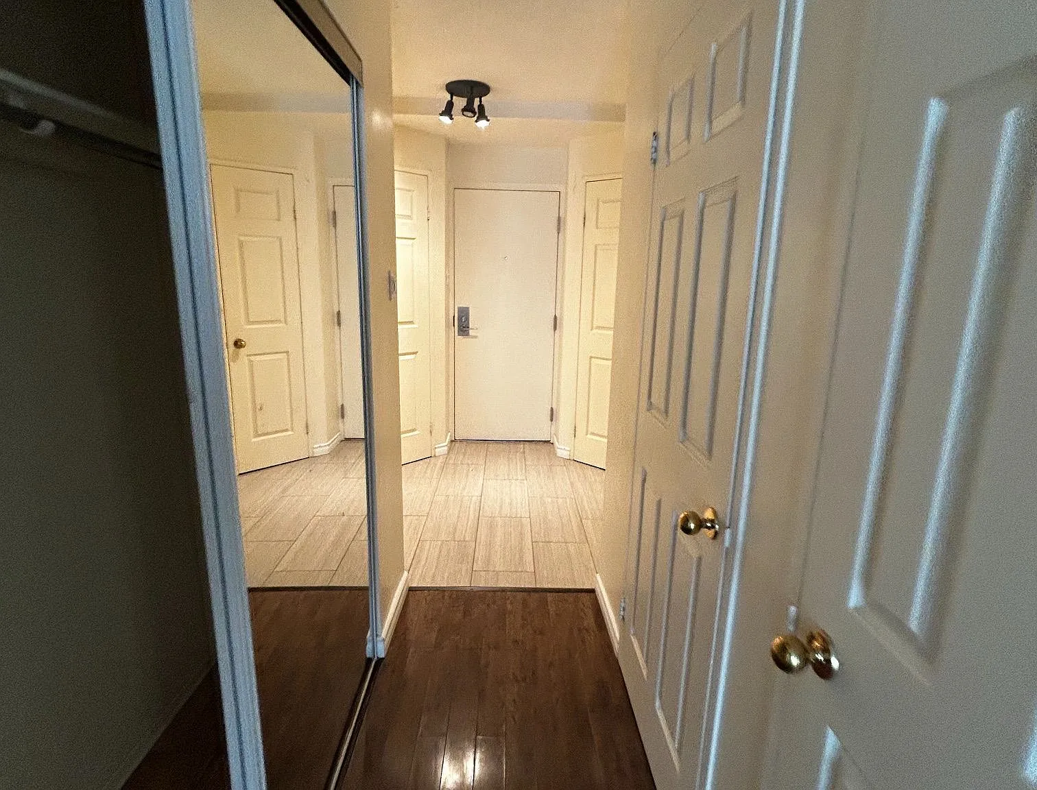 1 bed, $2,400 — Photo 4