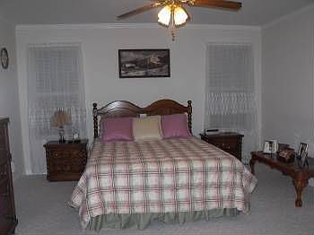 3rd image of 119 Newport Dr